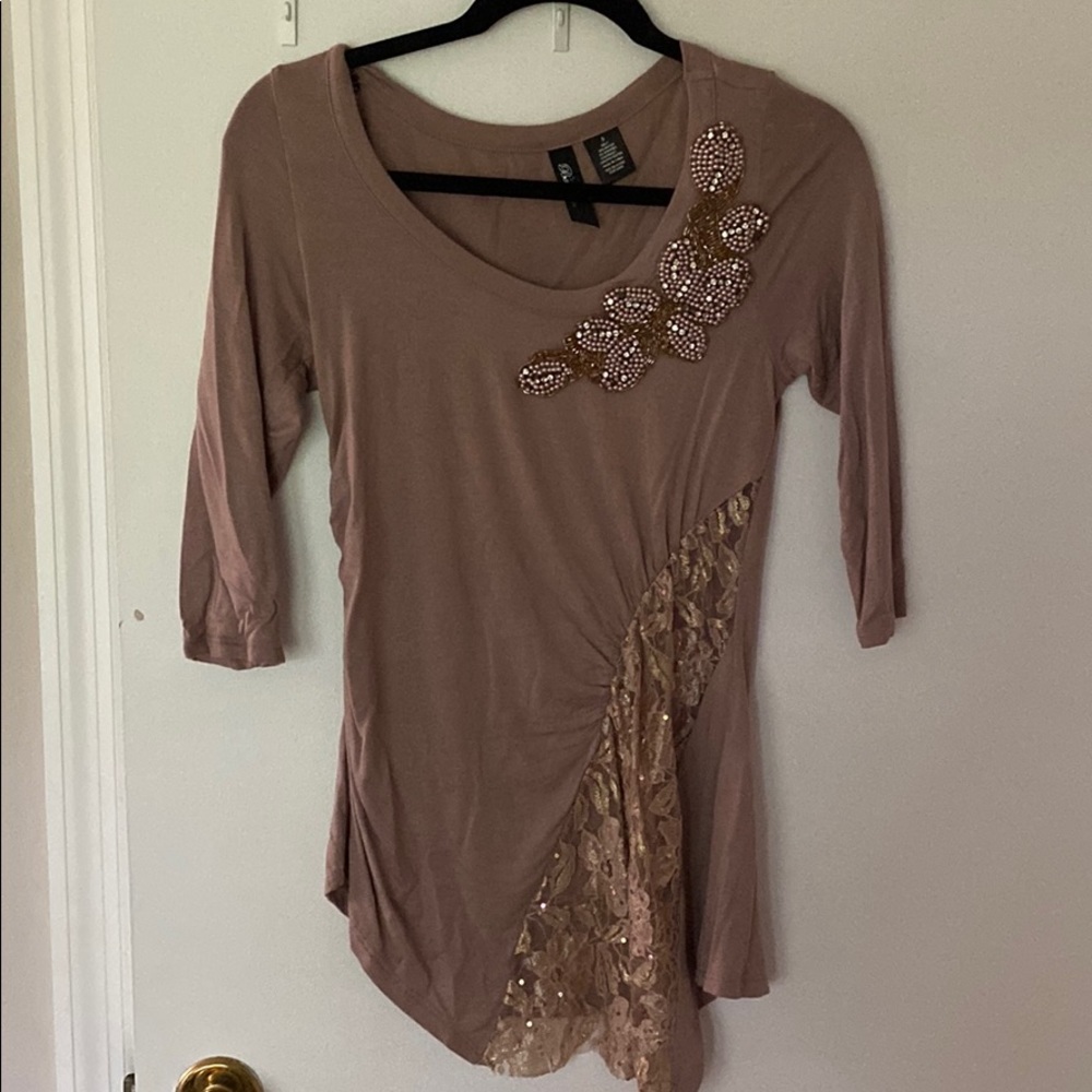Dress top with beading and lace detail